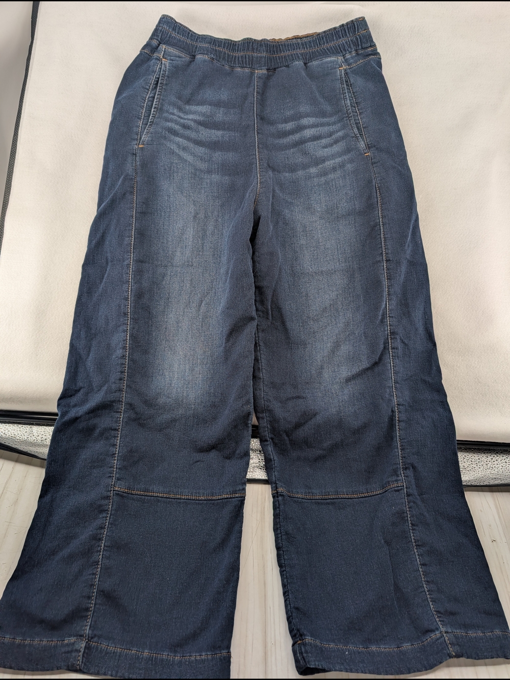 Pilcro Izzie Relaxed Pull-On Barrel Jeans by Anthropologie - Picture 2 of 5